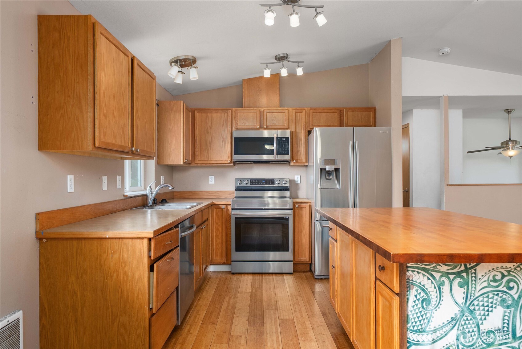 31509 61st Avenue S Roy WA 98580