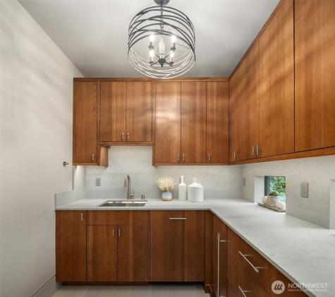 9630 SE 5th Street Bellevue WA 98004