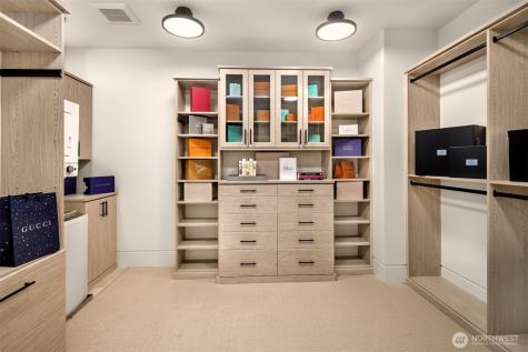 9630 SE 5th Street Bellevue WA 98004