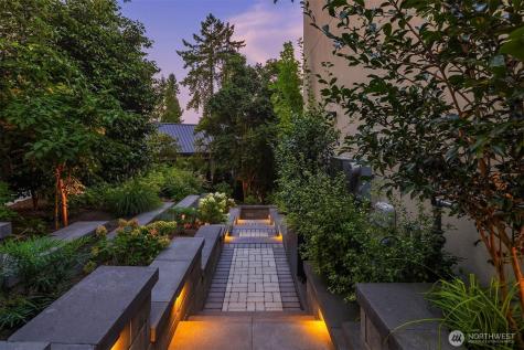 9630 SE 5th Street Bellevue WA 98004