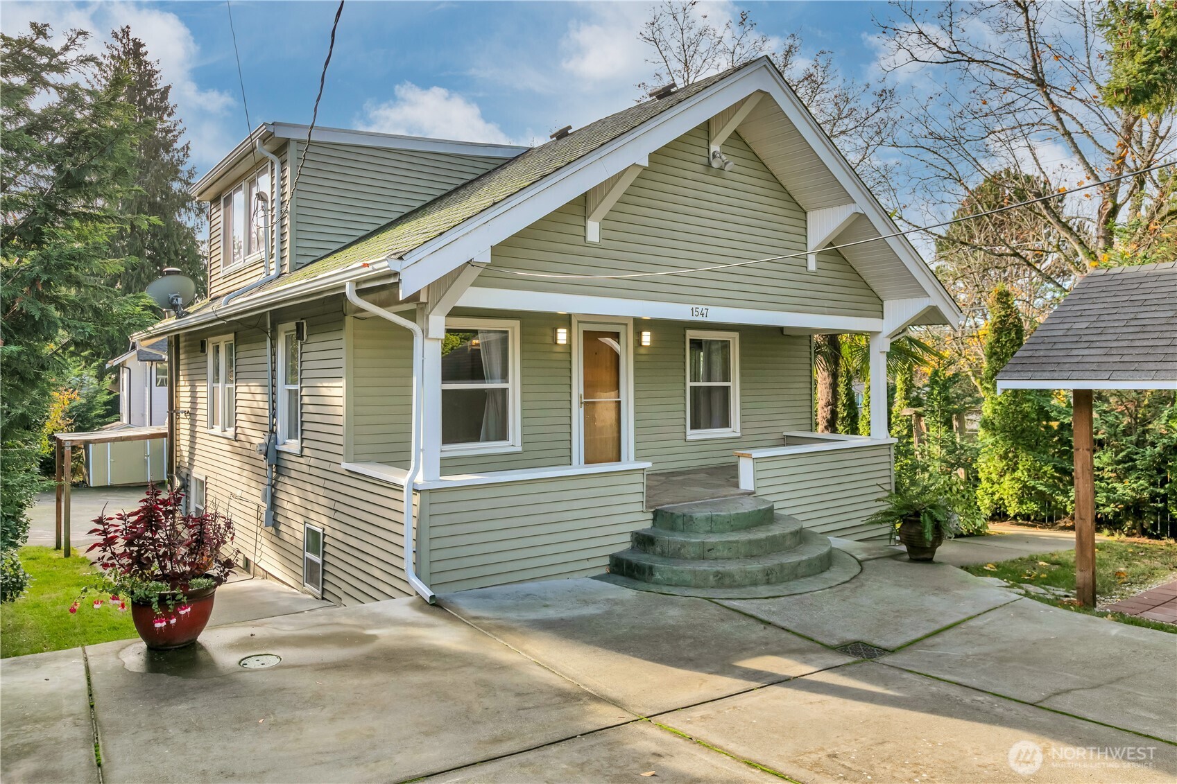 1547 SW Myrtle Street Seattle WA 98106