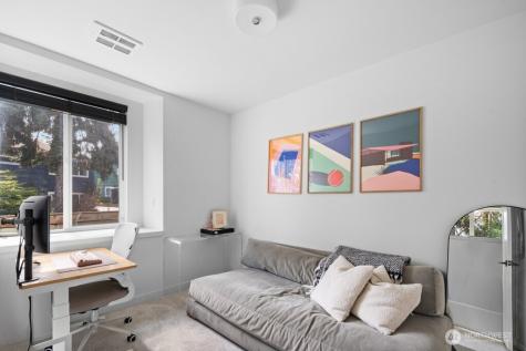 712 W Bertona Street Seattle WA 98119