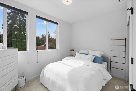 712 W Bertona Street Seattle WA 98119