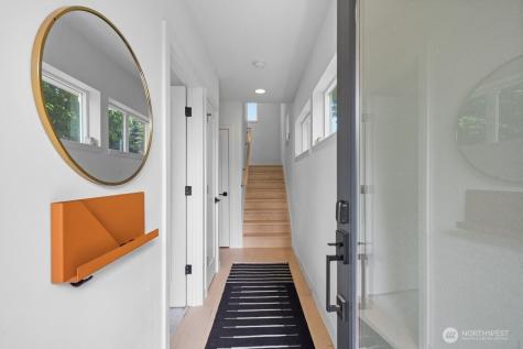 712 W Bertona Street Seattle WA 98119