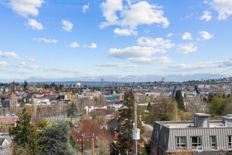 712 W Bertona Street Seattle WA 98119