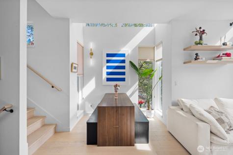 712 W Bertona Street Seattle WA 98119