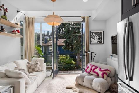 712 W Bertona Street Seattle WA 98119