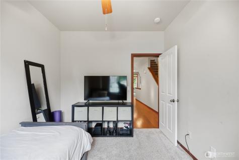1047 215th Place SE Bothell WA 98021
