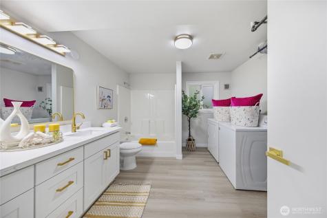 17801 38th Pl W Lynnwood WA 98037