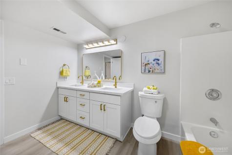 17801 38th Pl W Lynnwood WA 98037