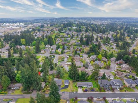 17801 38th Pl W Lynnwood WA 98037