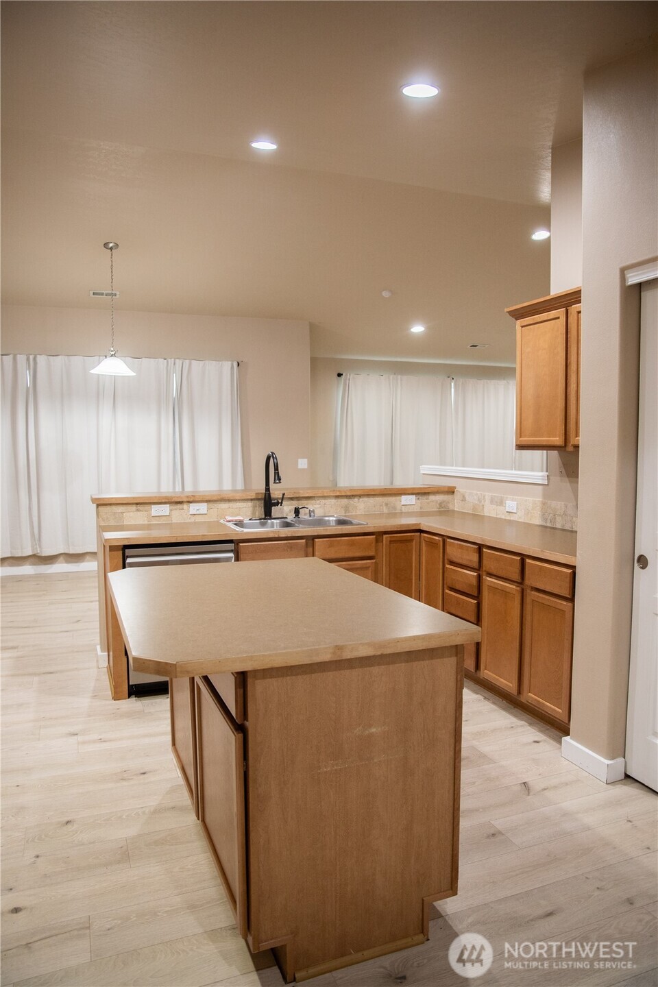 1324 E Polk Court Moses Lake WA 98837