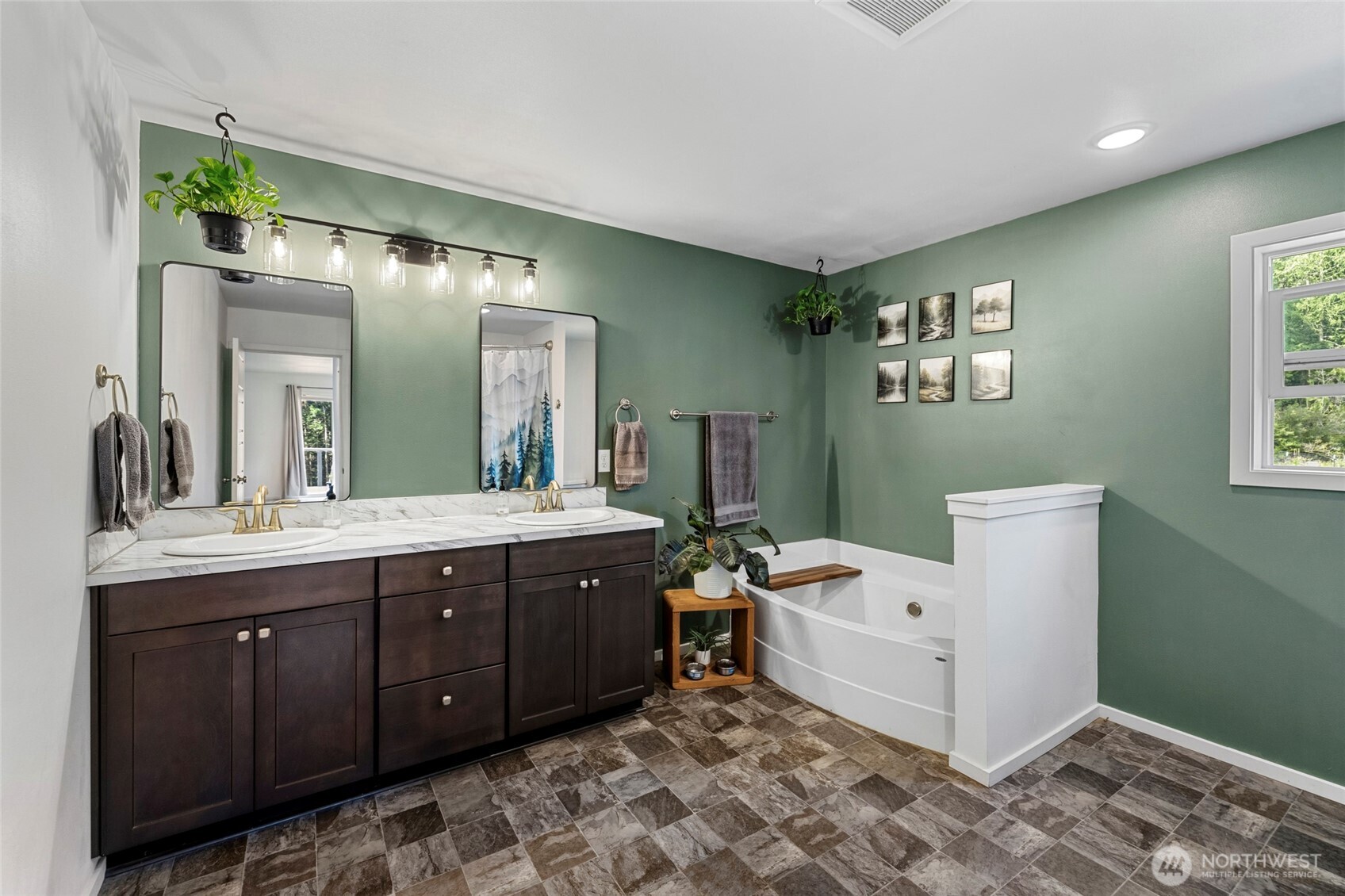 6809 Carolina Street Anacortes WA 98221