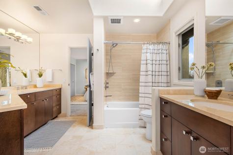 18206 NW Montreux Drive Issaquah WA 98027