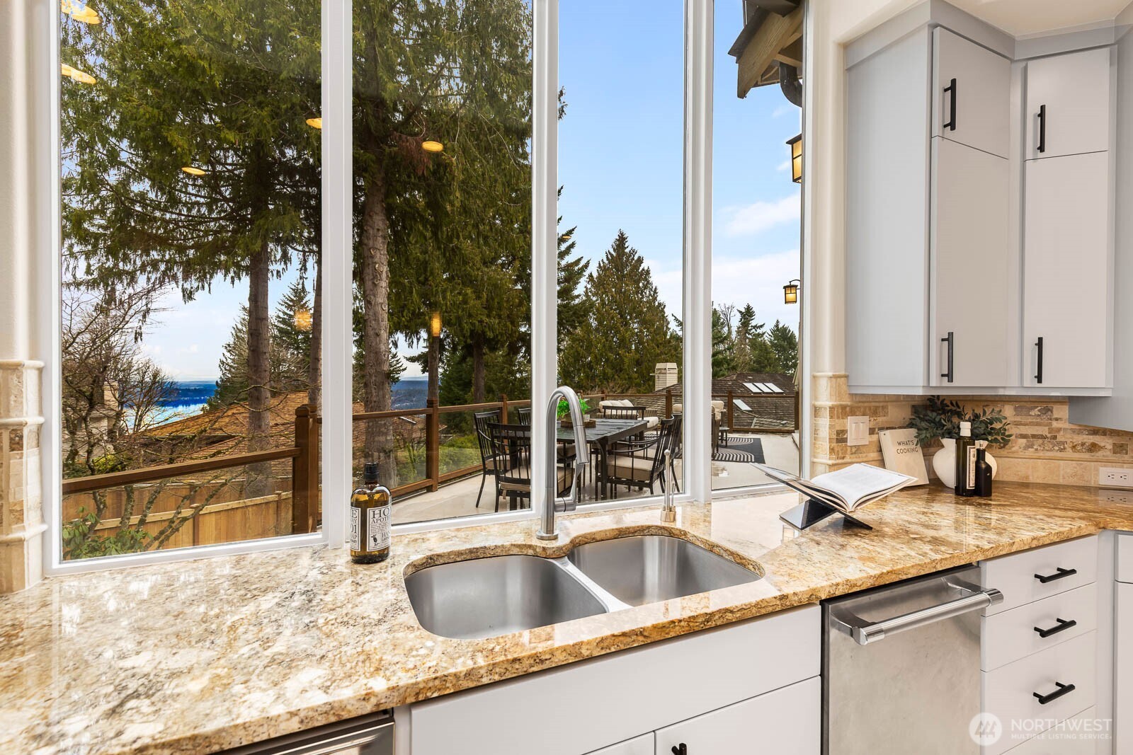 18206 NW Montreux Drive Issaquah WA 98027