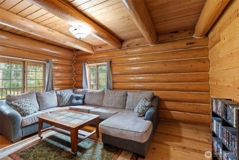 36015 86th Avenue Court E Eatonville WA 98328