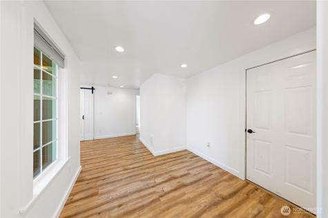 1316 Crystal Lane Burlington WA 98233