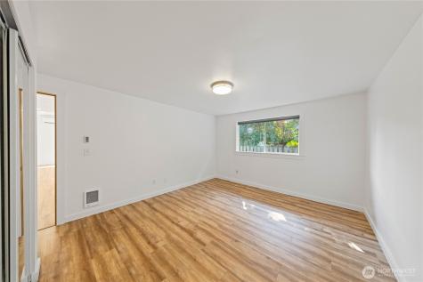 1316 Crystal Lane Burlington WA 98233