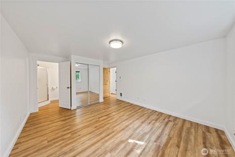1316 Crystal Lane Burlington WA 98233