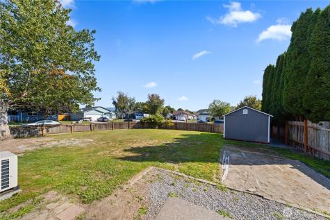1316 Crystal Lane Burlington WA 98233