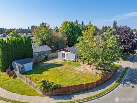 1316 Crystal Lane Burlington WA 98233