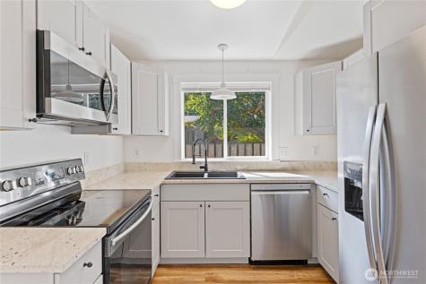 1316 Crystal Lane Burlington WA 98233