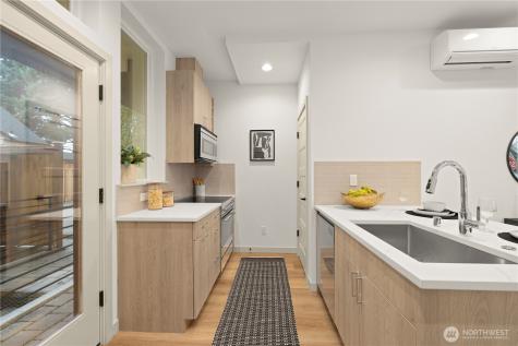 7011 9th Avenue NE Seattle WA 98115