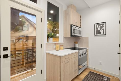 7011 9th Avenue NE Seattle WA 98115