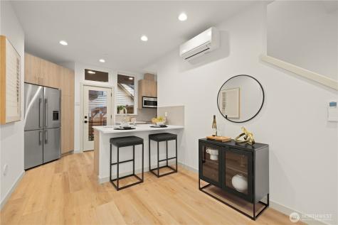 7011 9th Avenue NE Seattle WA 98115