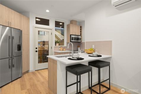 7011 9th Avenue NE Seattle WA 98115