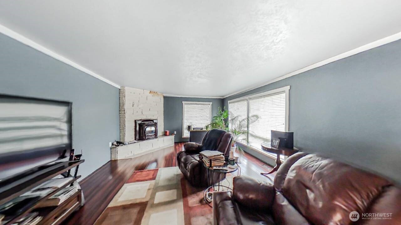 283 Division Avenue Morton WA 98356