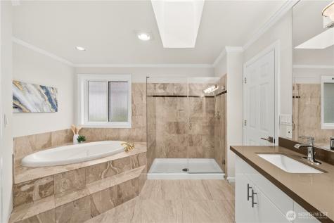 5869 Mont Blanc Place NW Issaquah WA 98027