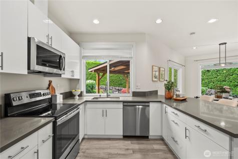 5869 Mont Blanc Place NW Issaquah WA 98027