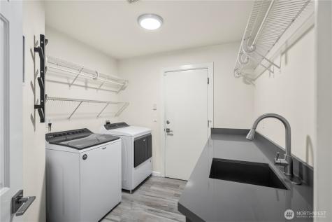 5869 Mont Blanc Place NW Issaquah WA 98027