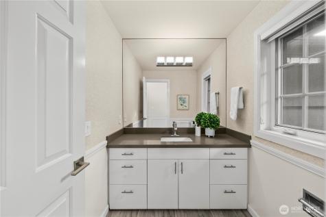 5869 Mont Blanc Place NW Issaquah WA 98027