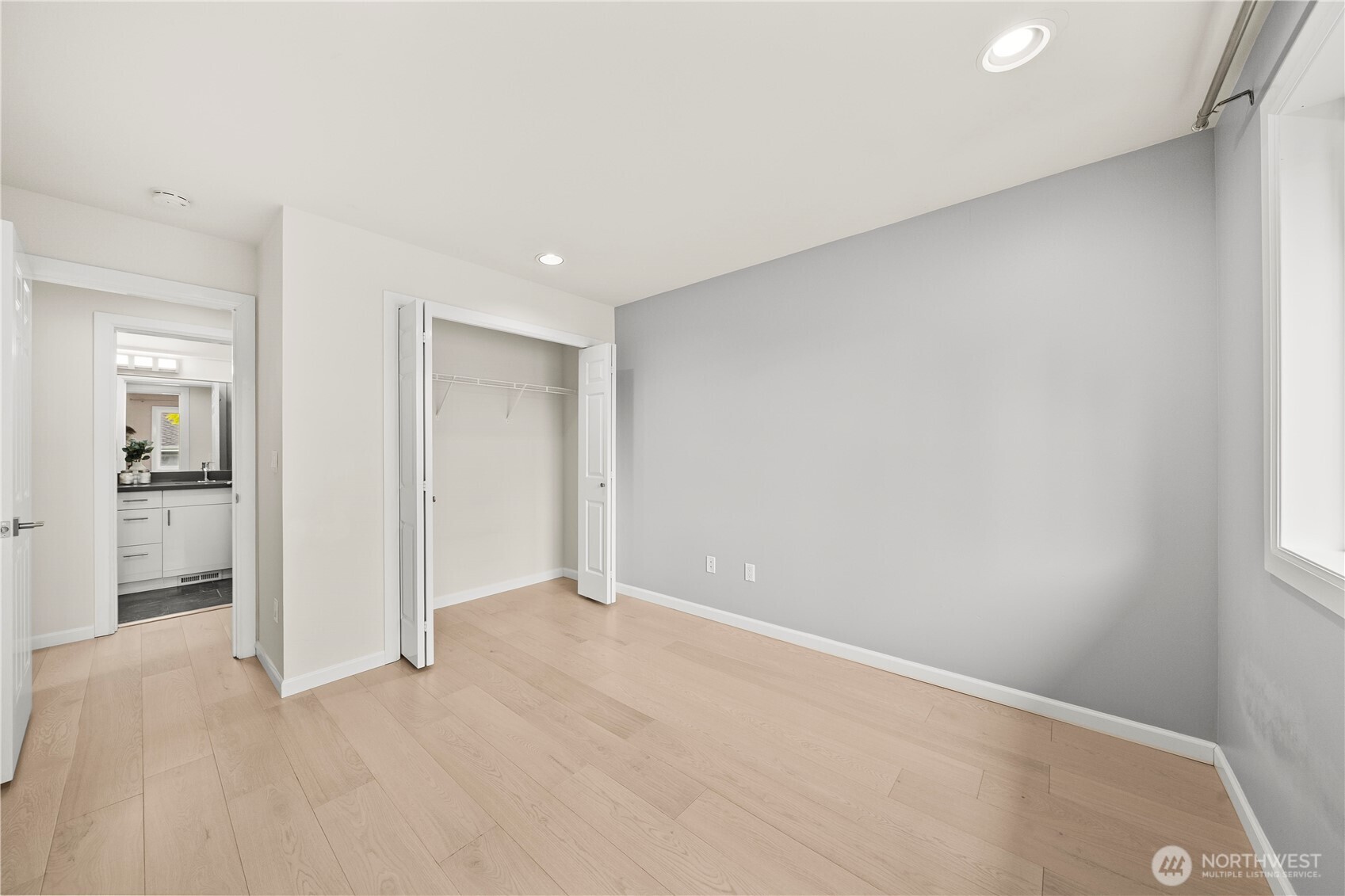 5869 Mont Blanc Place NW Issaquah WA 98027