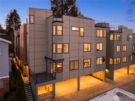 6538 Latona Avenue NE Seattle WA 98115