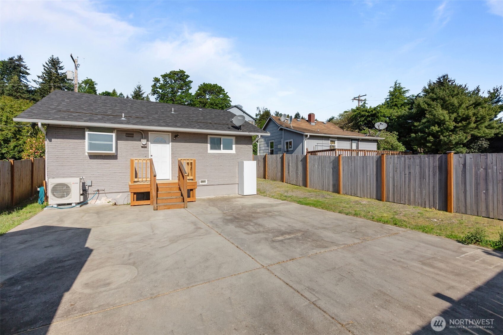 264 Taylor Ave NW Renton WA 98057