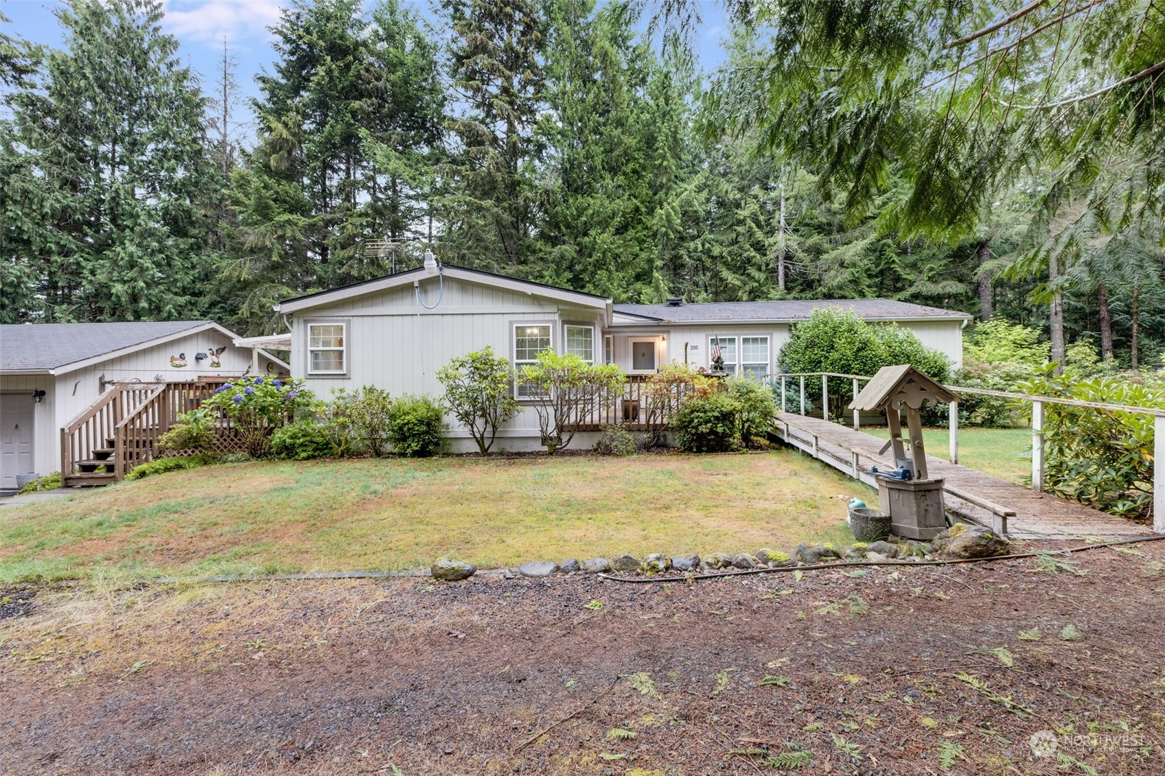 200 Ne Kissin Tree Lane Tahuya WA 98588