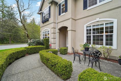 10406 172nd Avenue SE Renton WA 98059