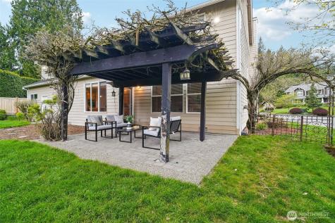 10406 172nd Avenue SE Renton WA 98059