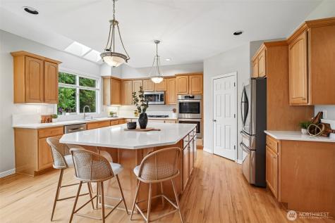 10406 172nd Avenue SE Renton WA 98059