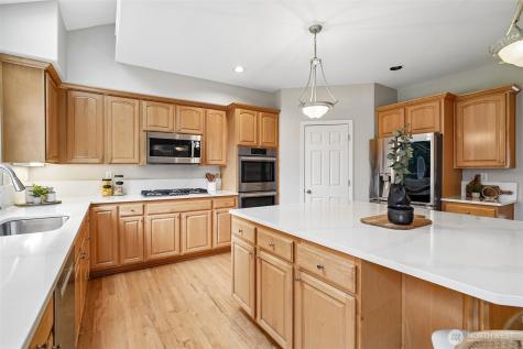 10406 172nd Avenue SE Renton WA 98059