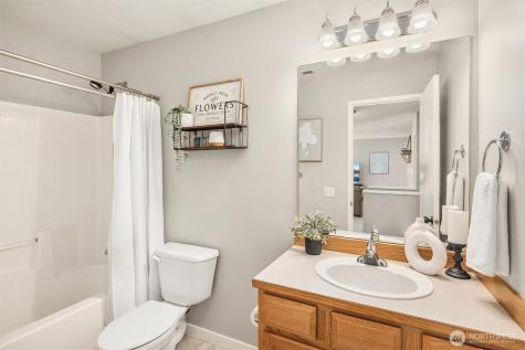 36907 SE Braeburn Street Snoqualmie WA 98065