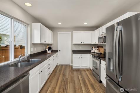 36907 SE Braeburn Street Snoqualmie WA 98065