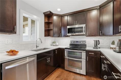 11106 SE 225th Court Kent WA 98031