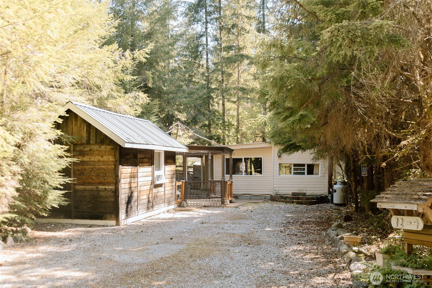 32 Branch Circle Deming WA 98244