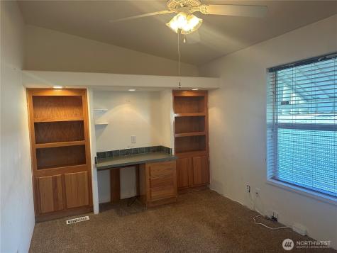 5400 Meeker Kalama WA 98625