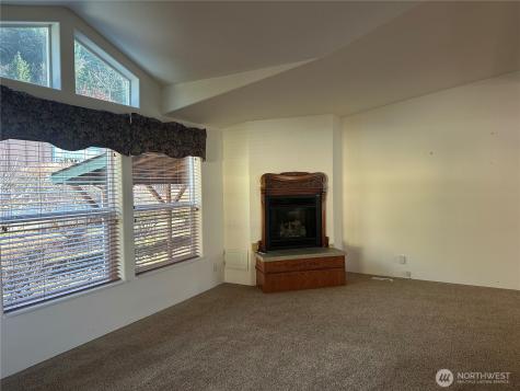 5400 Meeker Kalama WA 98625