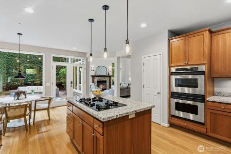 6323 NE 130th Place Kirkland WA 98034